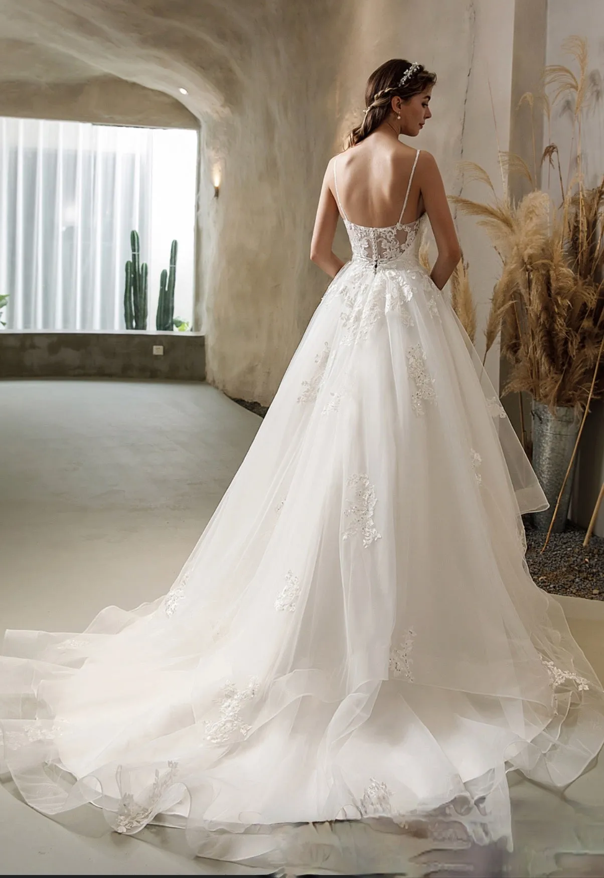 Ethereal Floral Lace Wedding Dress with Tiered Tulle Skirt