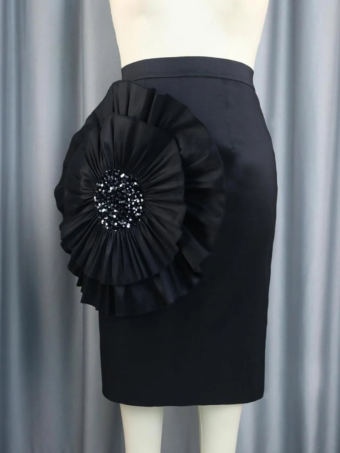 ONTINVA Stylish Women Black Bodycon Midi Skirt with Big Flower Sequins High Waist Fitted Skirts Party Club