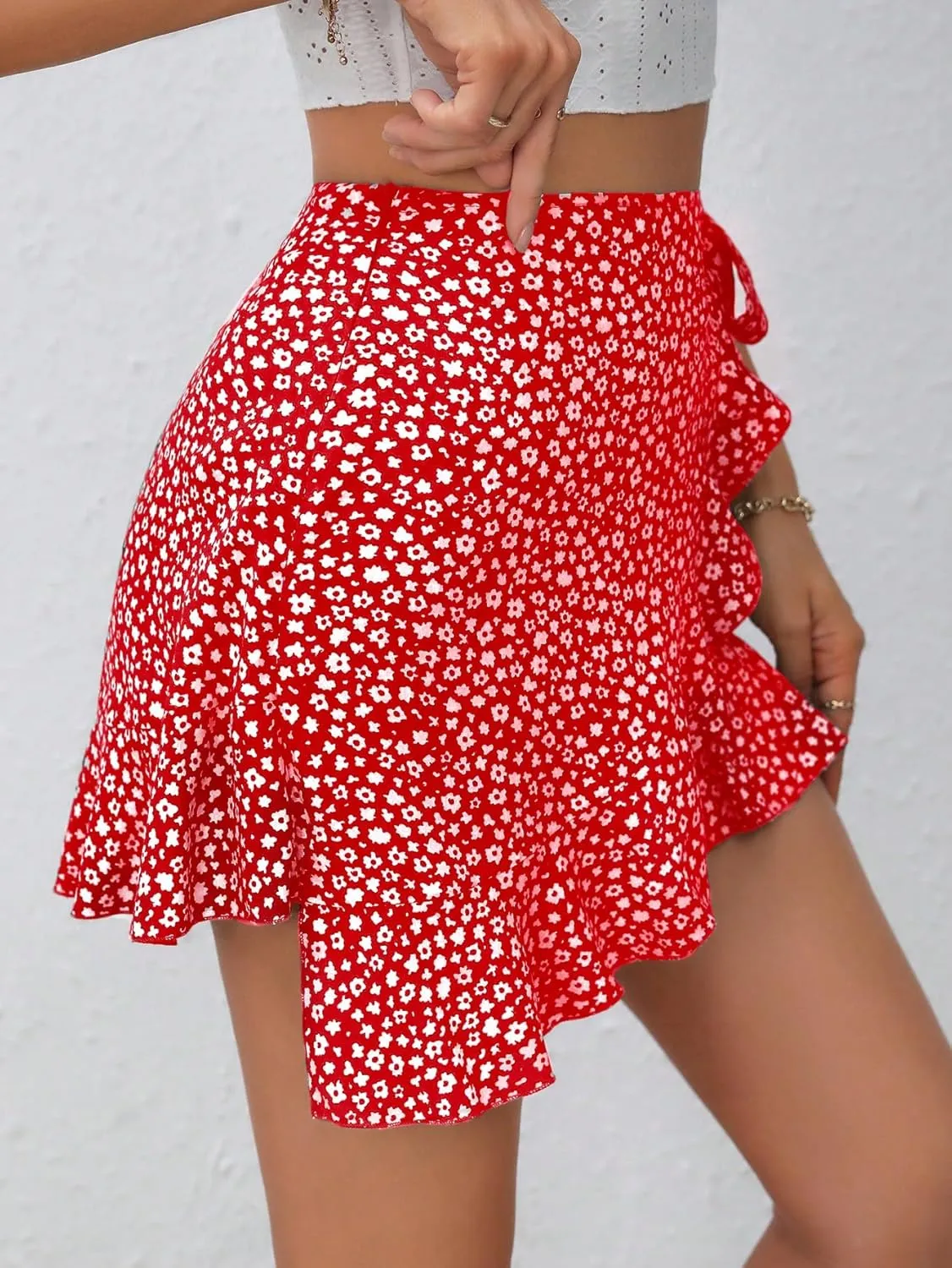 SweatyRocks Women's Boho Floral Print Tie Side Wrap Skirt Ruffle Hem Mini Skort Skirts with Shorts